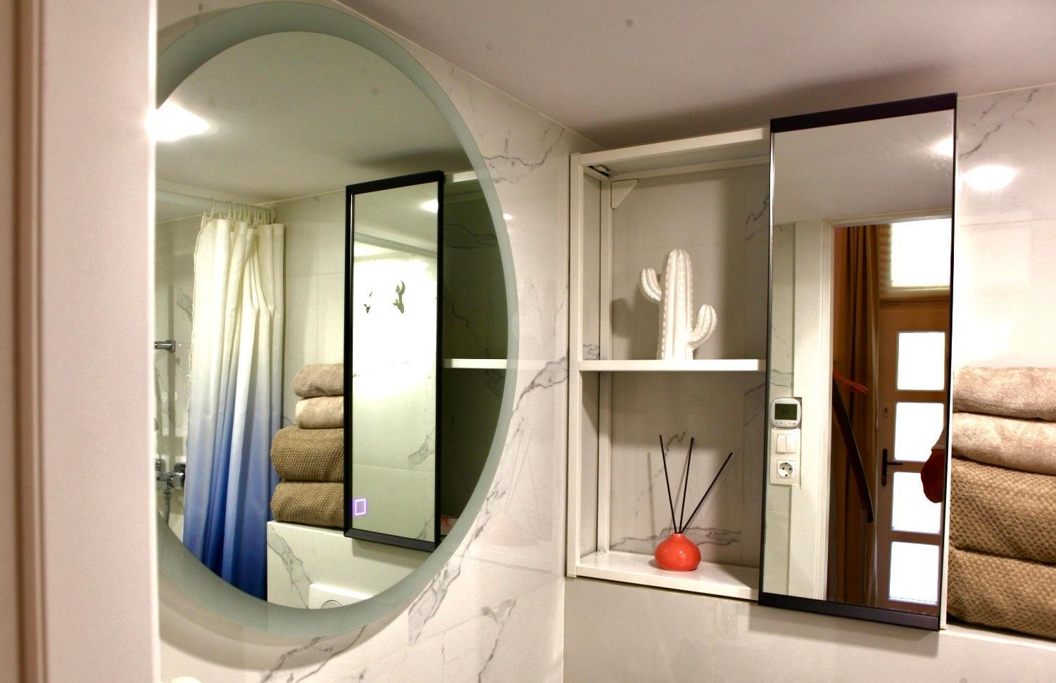 Goldcentral Gozsdu Apartman *